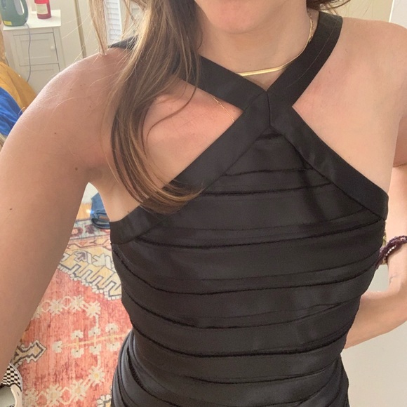 BCBGMAXAZRIA Black Formal Dress - Picture 2 of 3